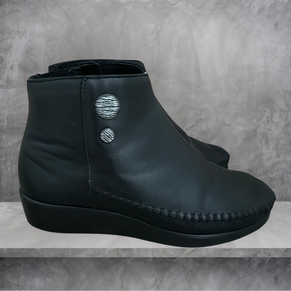 SAS Shoes - 👢 SAS Genuine Leather Ankle Booties – Extra Wide (W3) – Size 6.5